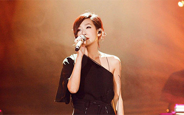 林忆莲《至少还有你》吉他谱弹唱版 C调指法编配原版民谣弹唱六线谱